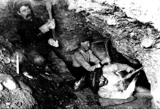 klondike gold rush miners. Unidenfied Klondike Gold